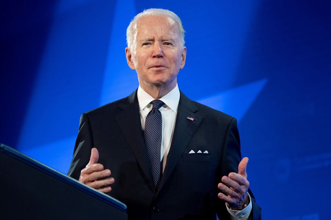 Los esfuerzos del presidente estadounidense Joe Biden para recaudar apoyo, tanto a nivel nacional como internacional, antes de una posible invasión rusa a Ucrania es apenas la prueba más reciente de su capacidad de hacer a un lado las brechas de ideologías políticas (ARCHIVO) 