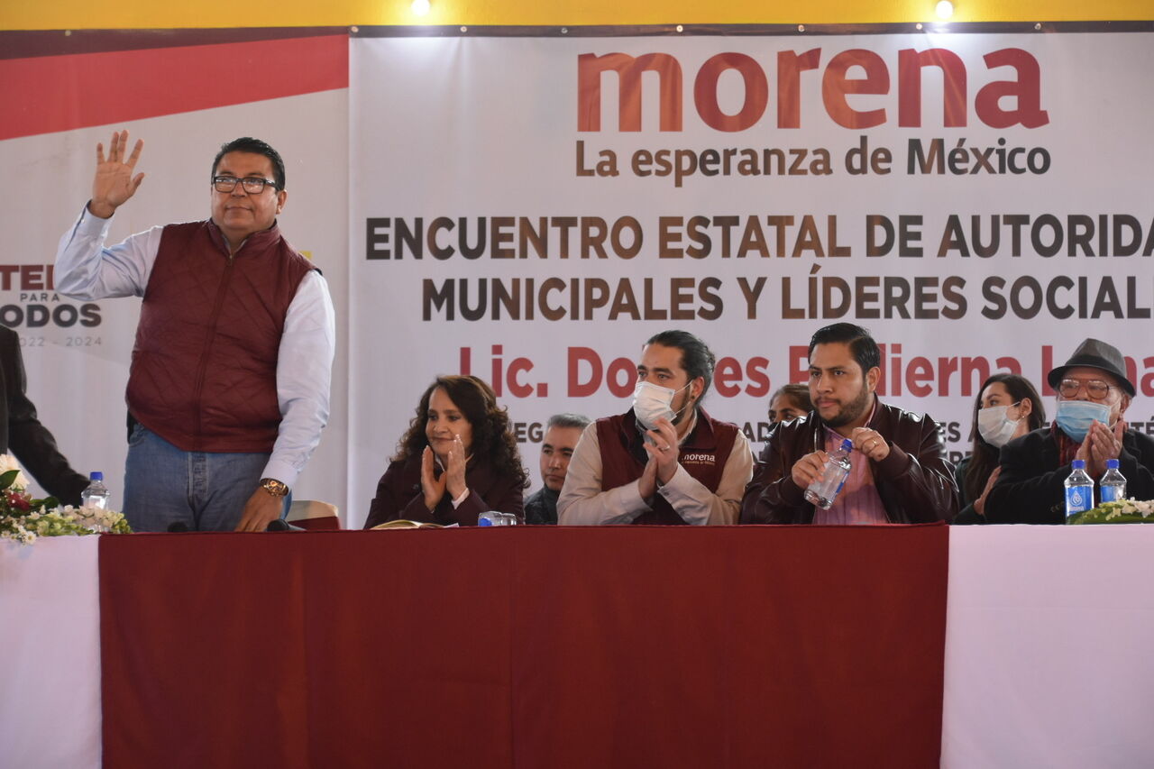 Padierna Luna explicó que la reunión es para fortalecer y ayudar a los ocho presidentes municipales. (SERGIO A. RODRÍGUEZ)