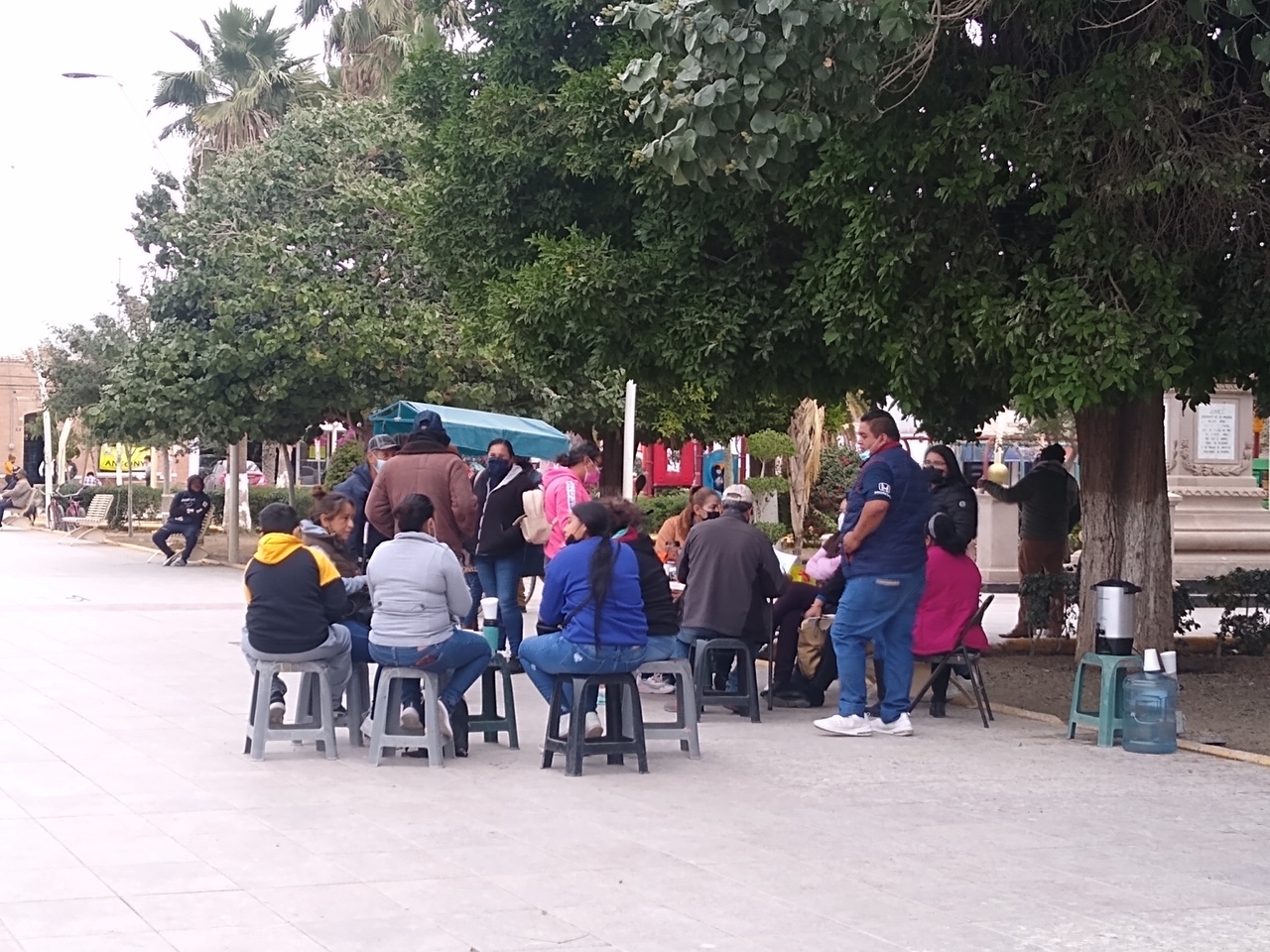 Los trabajadores han realizado una protesta pacífica en la plaza principal de Matamoros.
