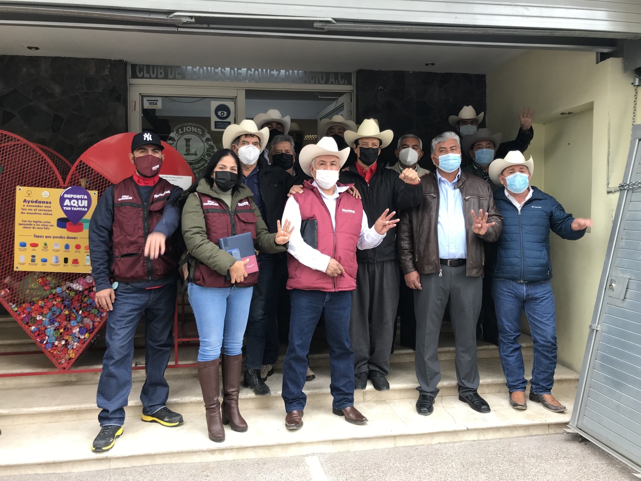 Regidores de Morena de la región Laguna se reunieron para hacaer un llamado a la unidad y respaldo a Marina Vitela.