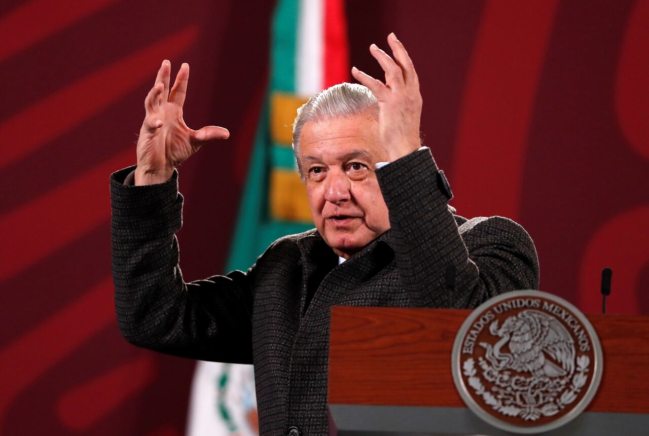El presidente López Obrador manifestó estar contento porque el país está creciendo y se está saliendo de la crisis.