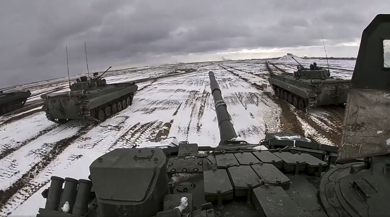 Las conversaciones con Rusia acerca de la acumulación de tropas y armamento en la frontera ucraniana están estancadas. (AP) 