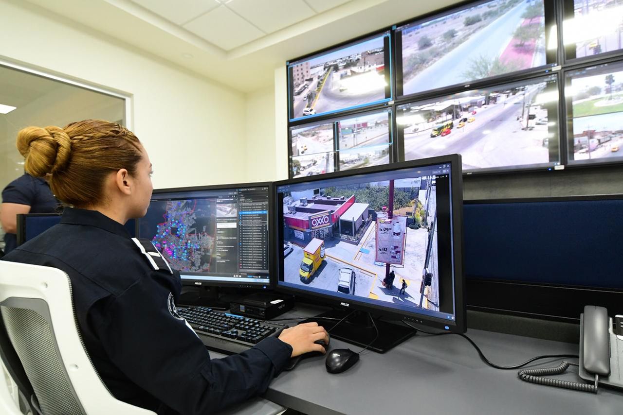 Sigue sin concretarse de forma total la interconexión entre el centro de videovigilancia de la Policía de Torreón (C2) y el C4 del Gobierno de Coahuila en la Laguna. 
(EL SIGLO DE TORREÓN)
(EL SIGLO DE TORREÓN)