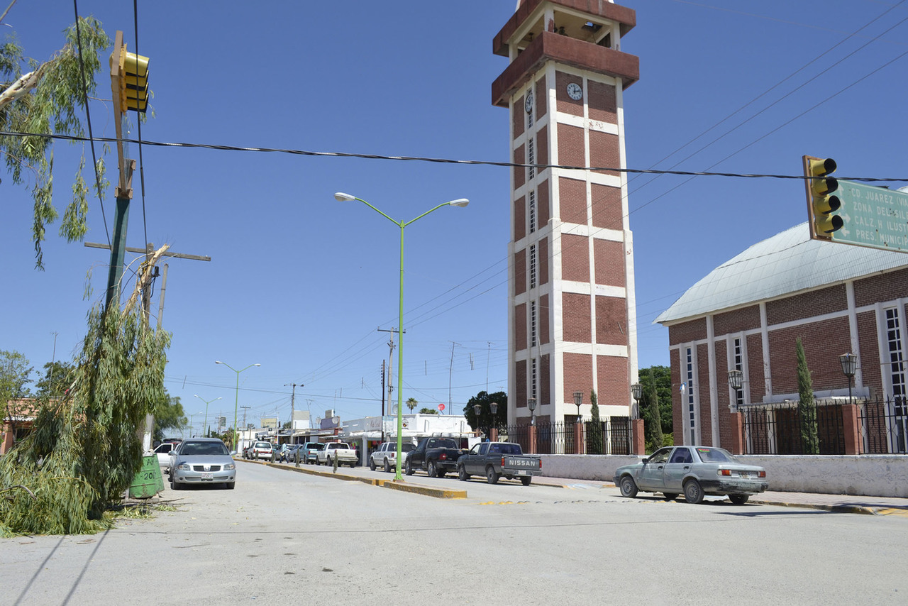 Tlahualilo es uno de los municipios que quedan fuera de la coalición conformada por PRI-PAN y PRD. Sergio Nevárez va por PAN.