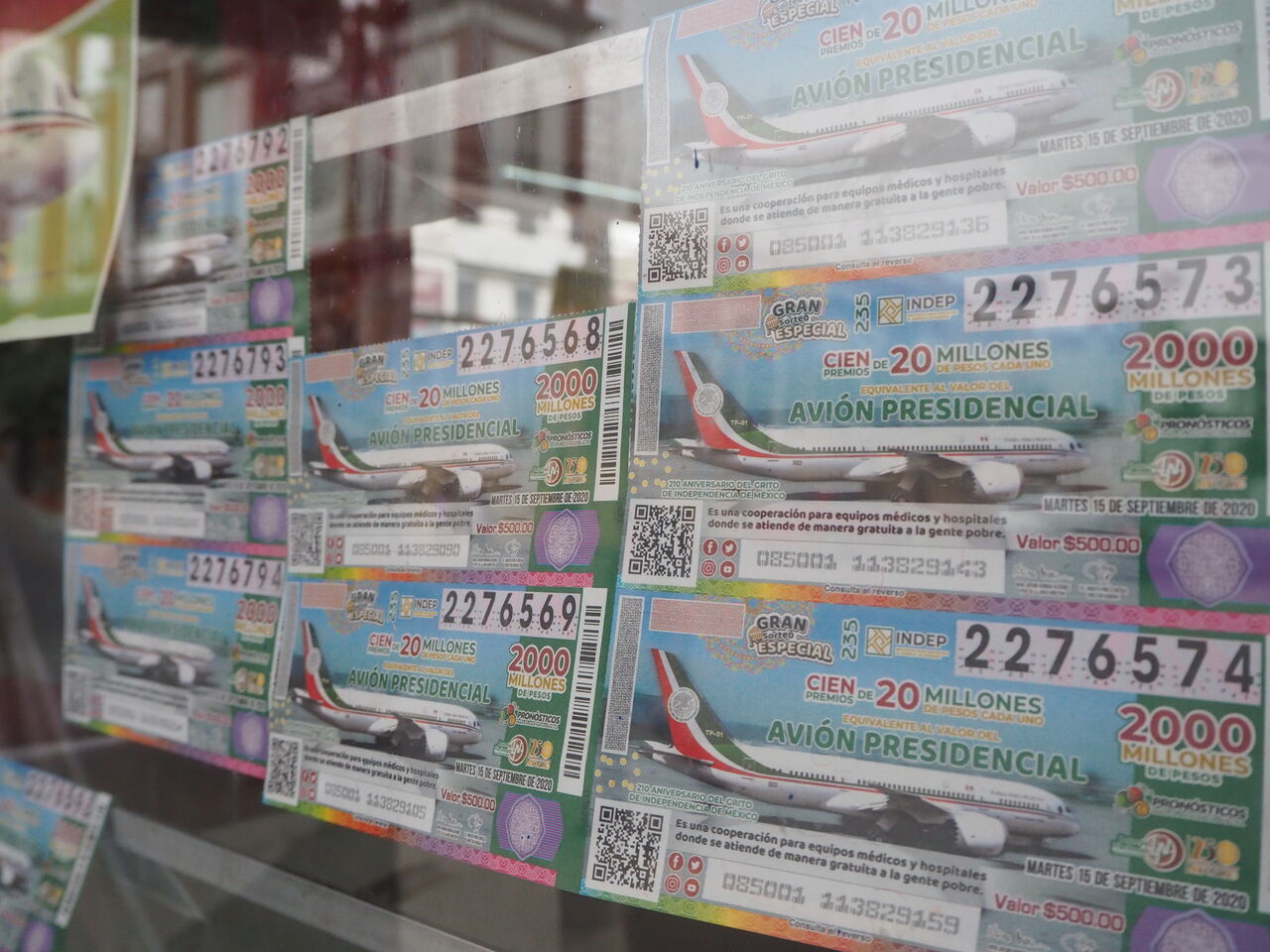 Se recaudaron 1,823 millones de pesos con la rifa de la Lotería Nacional del avión presidencial. (ARCHIVO)