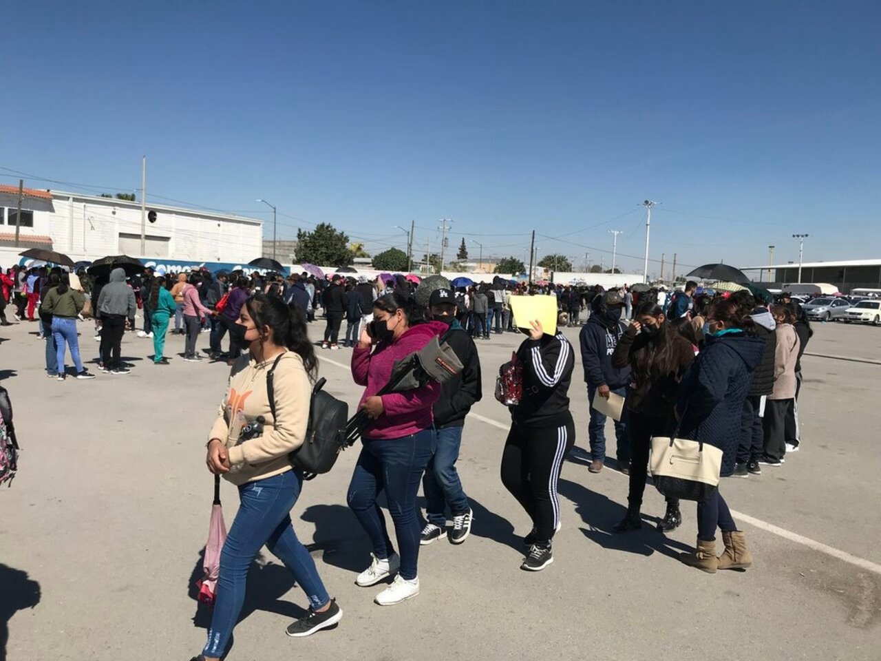 Más de mil personas que no habían recibido ninguna vacuna contra el COVID-19 acudieron a los primeros dos días de la jornada.