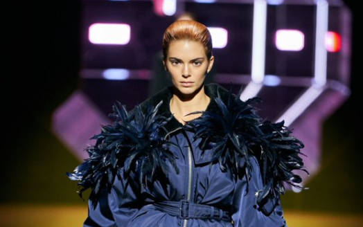 Jenner publicó su look en redes (CAPTURA)