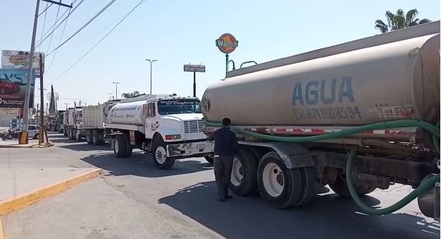 Con dicha movilización exigen la presencia de las autoridades de Autotransportes y Seguridad Pública pues temen por su integridad. (EL SIGLO DE TORREÓN)