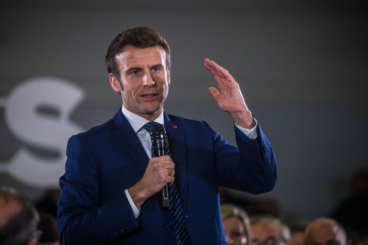 Macron Descarta Pronta Solución A La Guerra Entre Rusia Y Ucrania | El ...