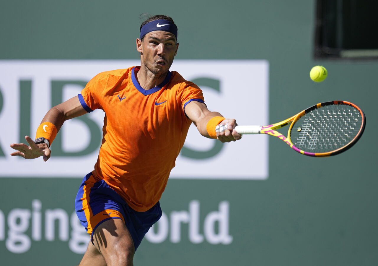 Rafael Nadal sigue perfecto en el año, avanza en Indian Wells