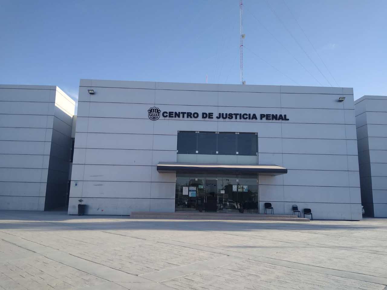 El exdirector de Servicios Administrativos de Torreón, José Antonio 'NN' se encuentra desde ayer en prisión preventiva.