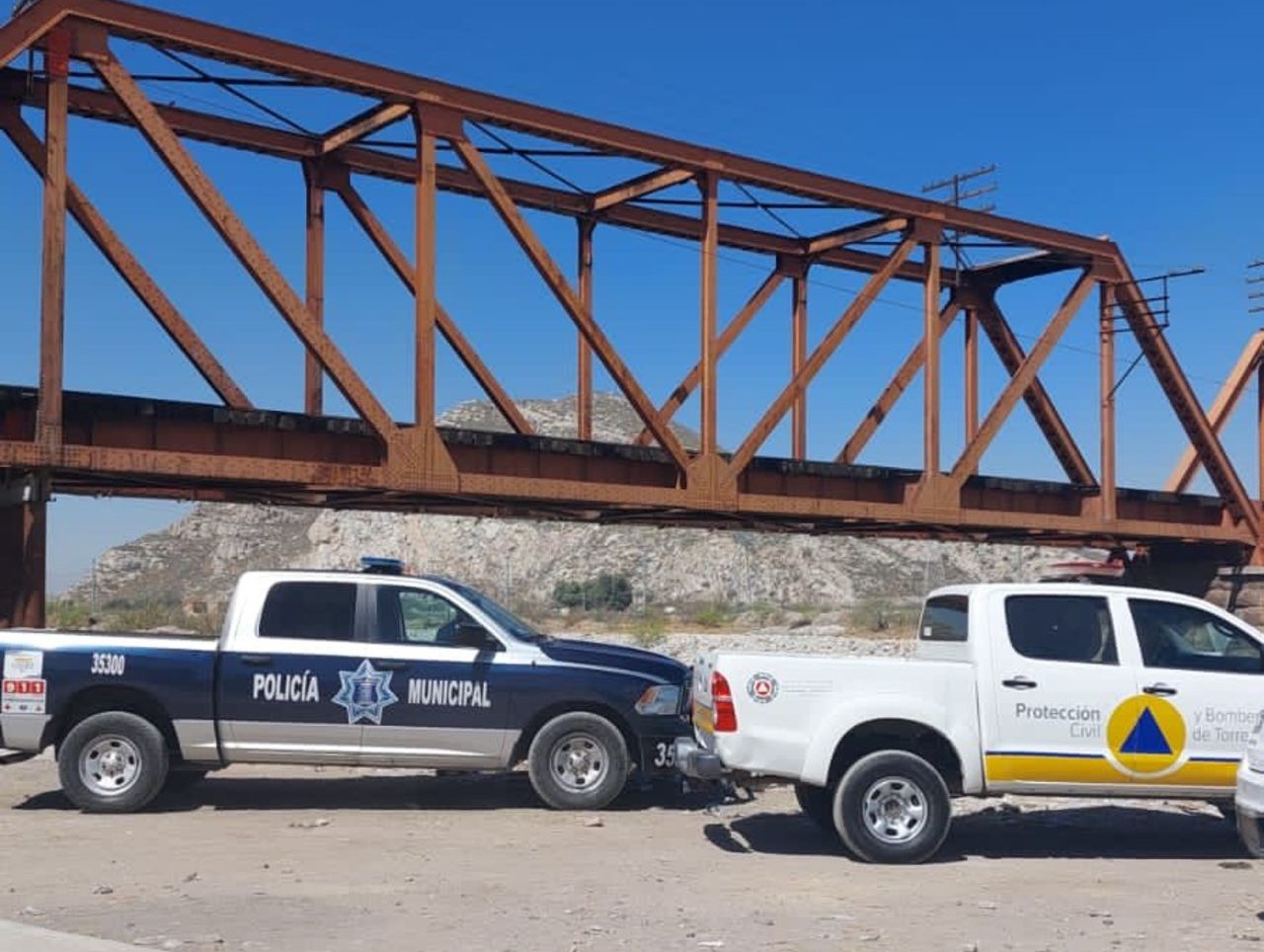 Autoridades de Torreón montaron ayer un operativo de vigilancia en el lecho del río Nazas.