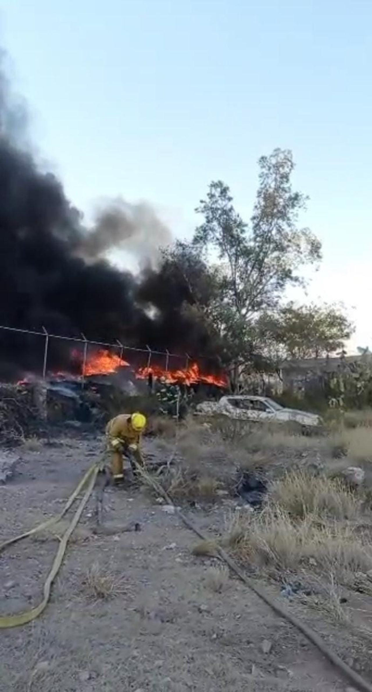 El personal de Bomberos de los municipios de Torreón, Gómez Palacio y Lerdo atendió el incendio.