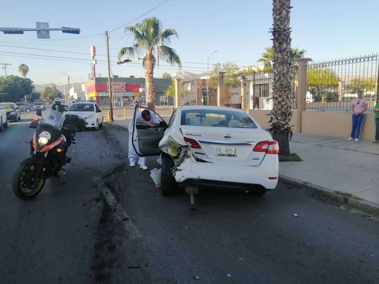 El accidente de tránsito ocurrió en el cruce de avenida Juárez y La Opinión, y los daños materiales se estimaron en 90 mil pesos.