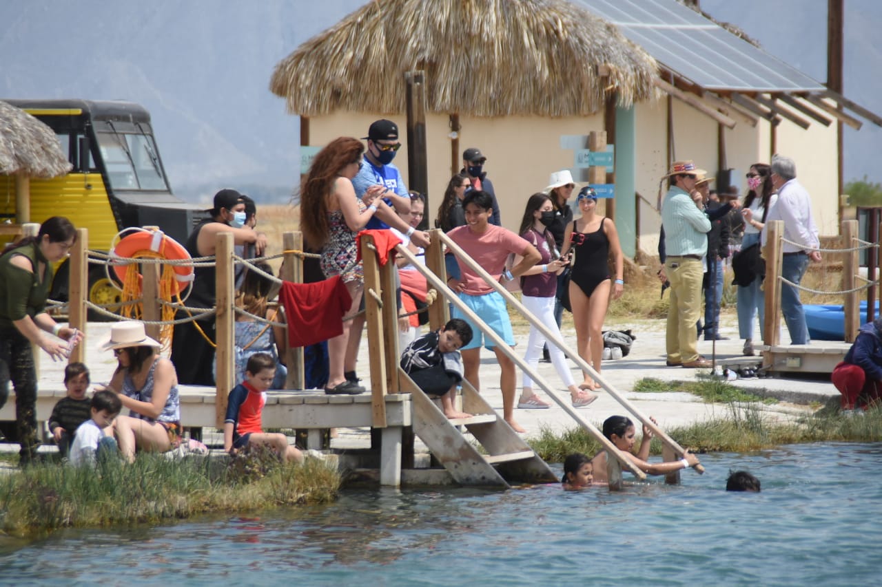 Los turistas fronterizos, en cambio, cayeron un 5.9% interanual en febrero hasta los 836 mil 474 viajeros. (ARCHIVO)