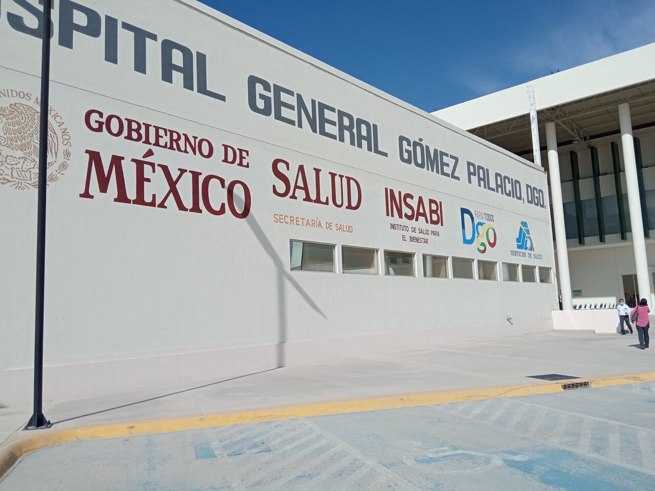 El joven lesionado fue trasladado a las instalaciones del Hospital General para su atención médica.