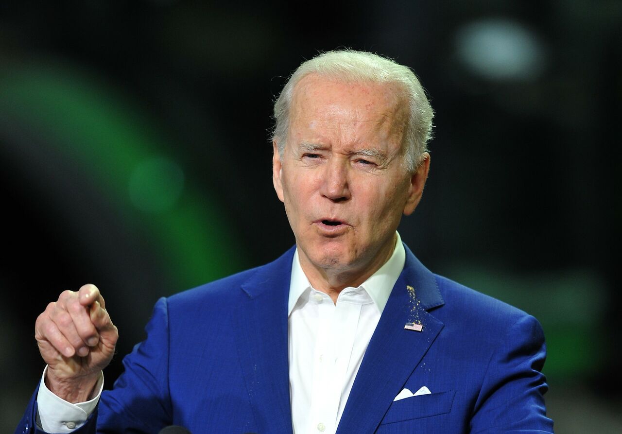 'Estamos tomando esa decisión ahora', dijo Biden en declaraciones a periodistas al ser preguntado por ese posible viaje a Ucrania. (ARCHIVO)