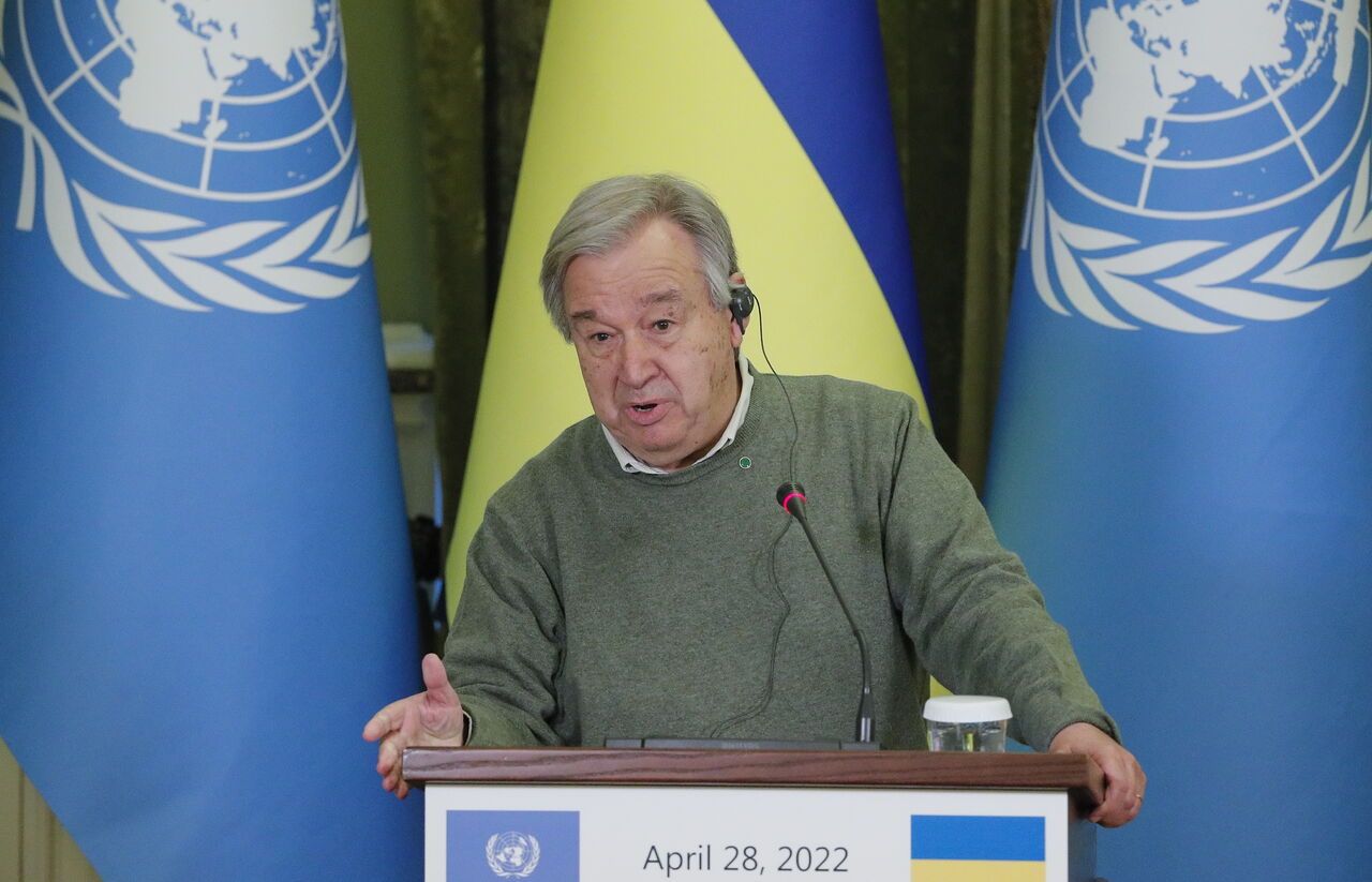 El secretario de la ONU se reunió con el presidente ucraniano Volodímir Zelenski. (ARCHIVO)