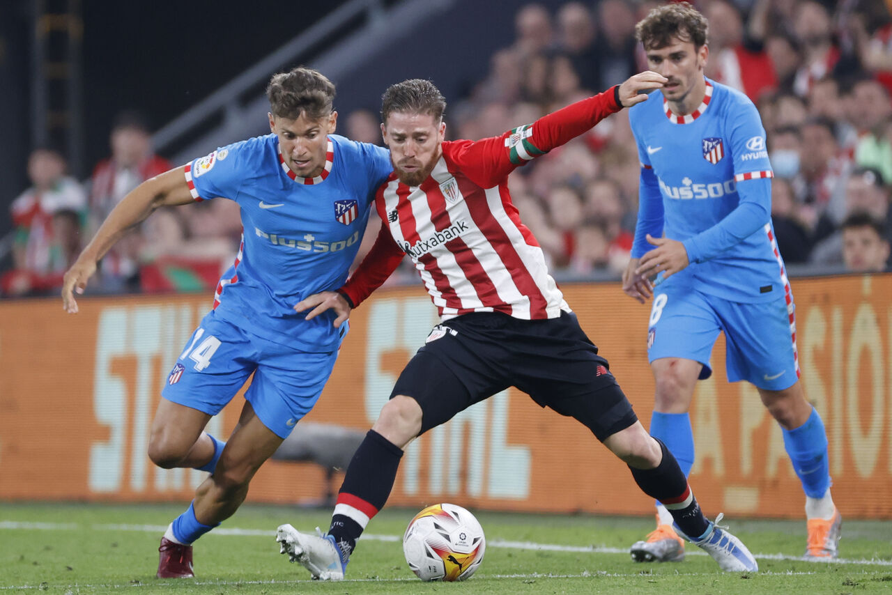 Bilbao vence al Atlético de Madrid y le complica la vida