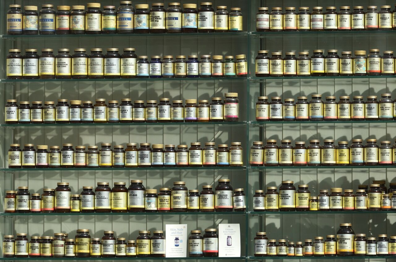 La Organización Mundial de la Salud (OMS) recomienda no ingerir más de 2000 mg de sodio al día. (ARCHIVO)