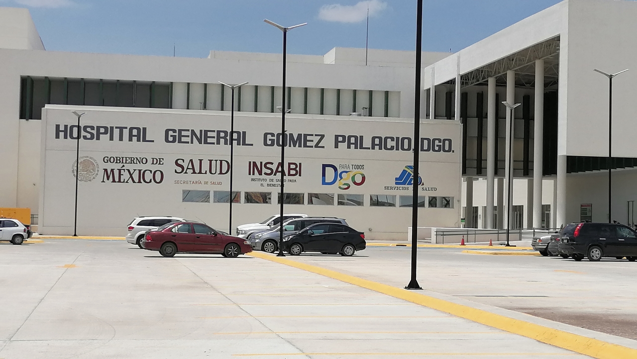 El joven fue trasladado a las instalaciones del Hospital General de la ciudad de Gómez Palacio para su atención médica.