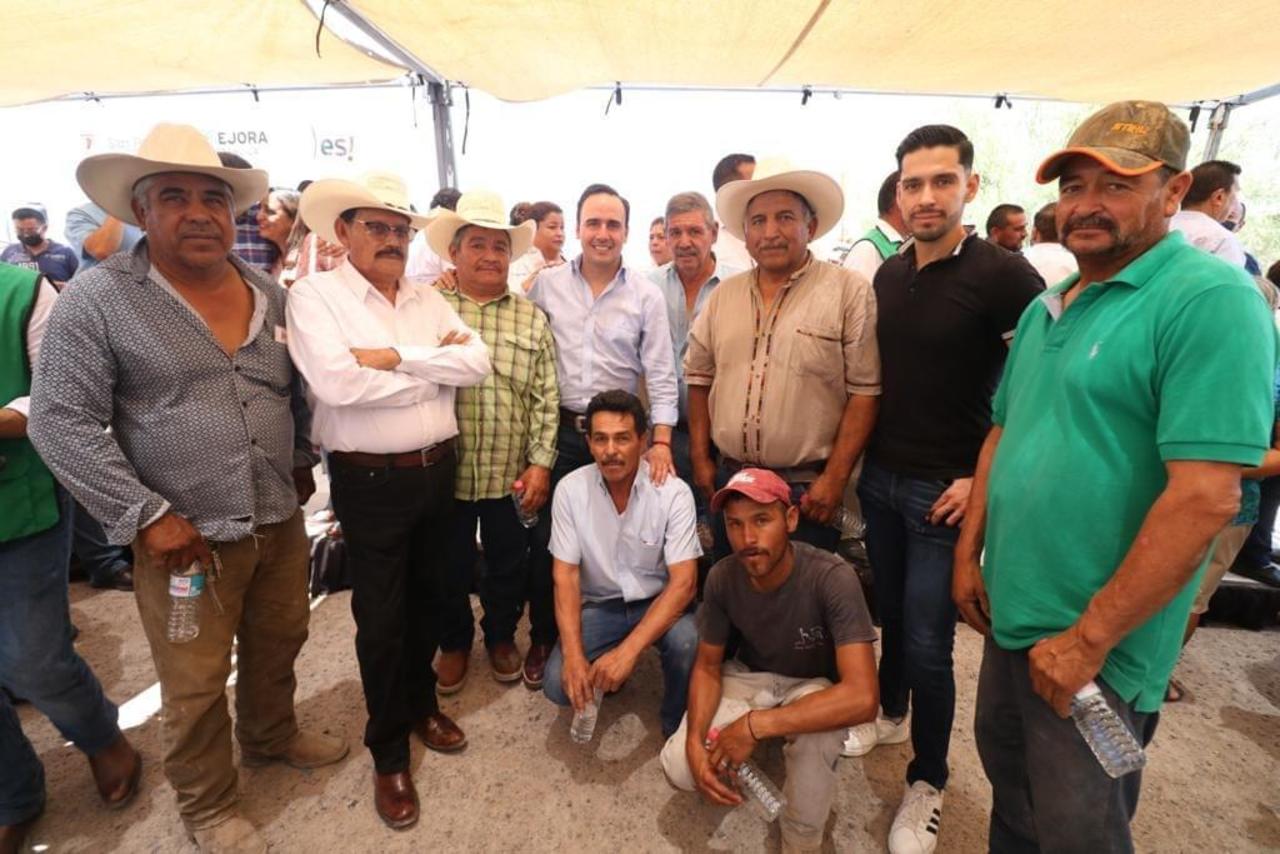 Jiménez Salinas explicó que Mejora Coahuila trata de ofrecer lo necesario para avanzar hacia el progreso y bienestar de la entidad.