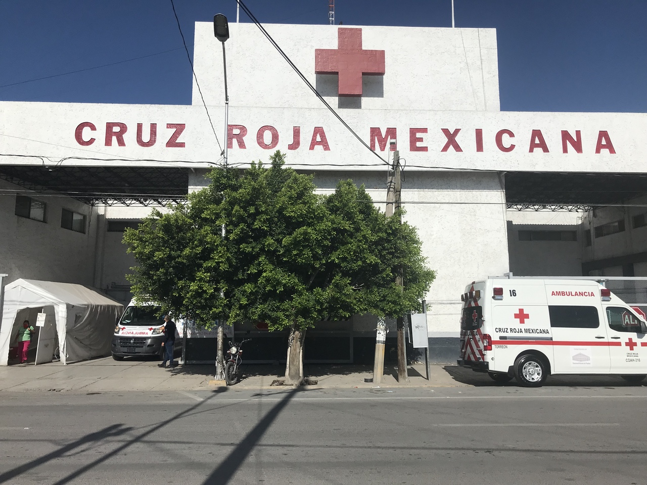 El joven herido fue trasladado a las instalaciones de la Cruz Roja de Torreón.