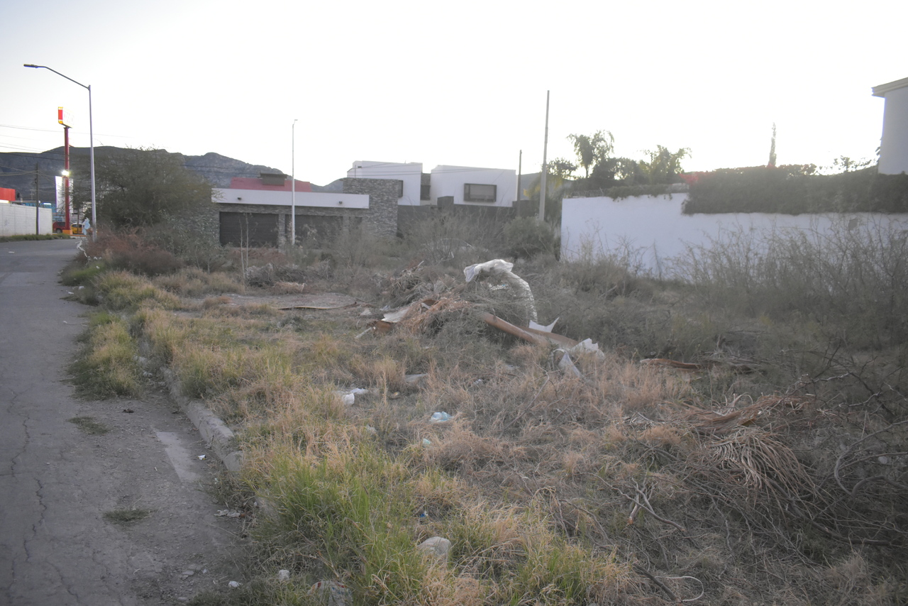 Van por sanciones contra propietarios de terrenos en Torreón que omitan su mantenimiento general.
