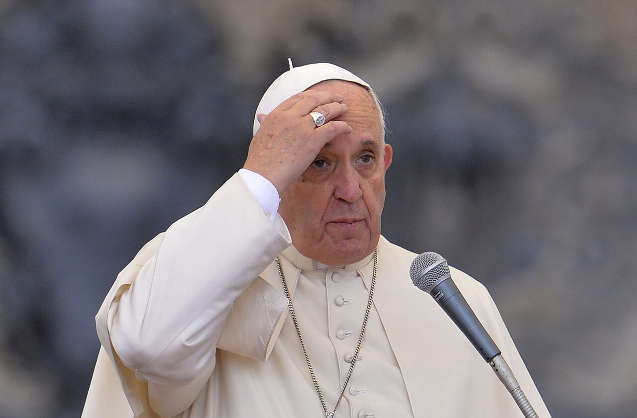 El papa Francisco lleva años peleando contra el comercio de armas. (ESPECIAL)