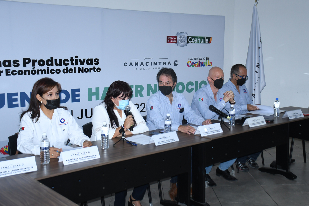 La Cámara Nacional de la Industria de la Transformación de Torreón anunció ayer todos los detalles del evento. (FERNADO COMPEÁN)