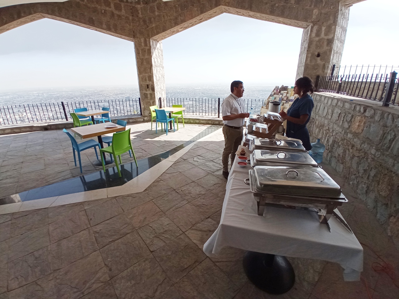 El restaurante en La Masada cuenta con una vista espectacular y operará los fines de semana.
