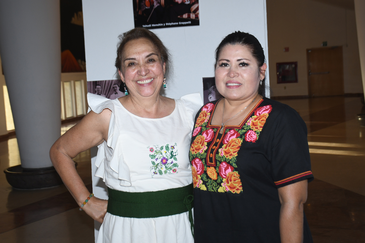 Mayela Carrillo y Adriana Balarezo (EL SIGLO DE TORREÓN/FERNANDO COMPEÁN) 