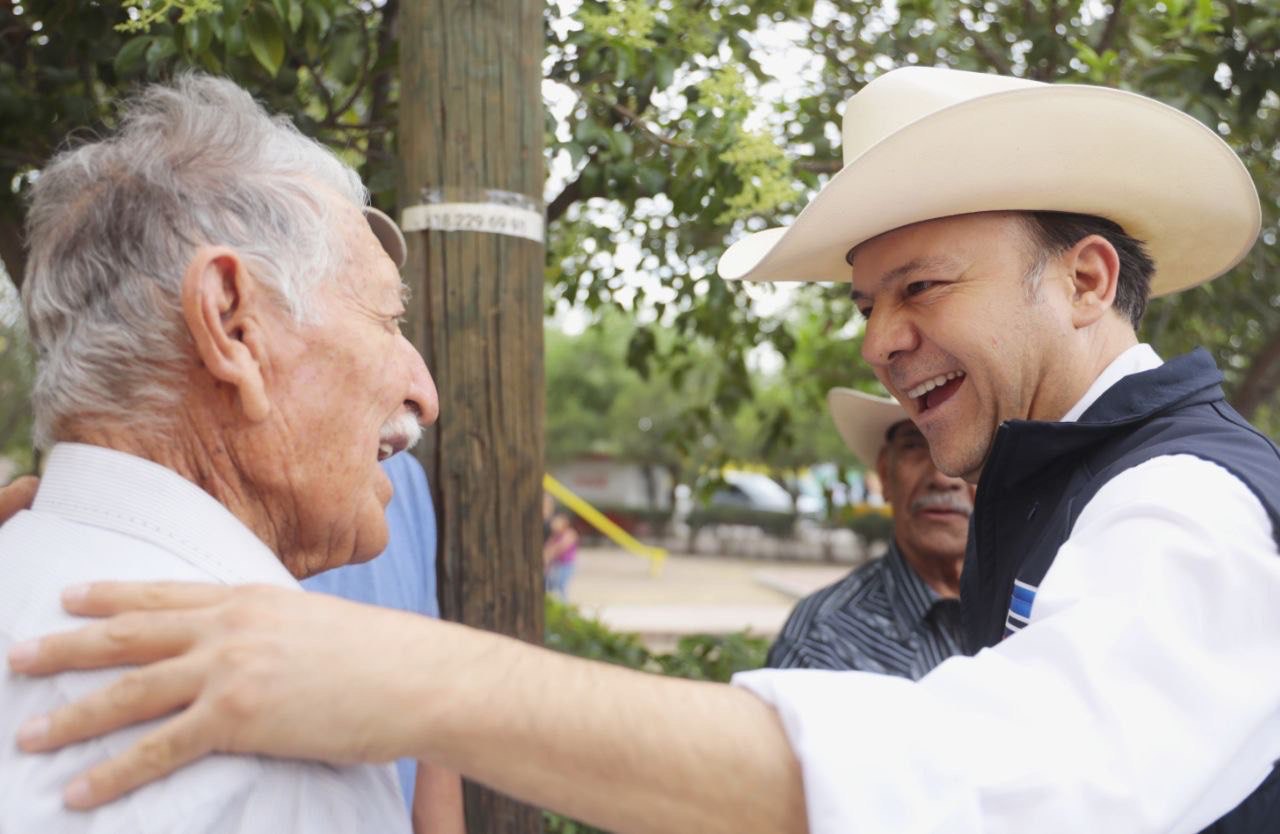 Esteban Villegas asegura que regresará programas de atención médica a adultos mayores de Durango