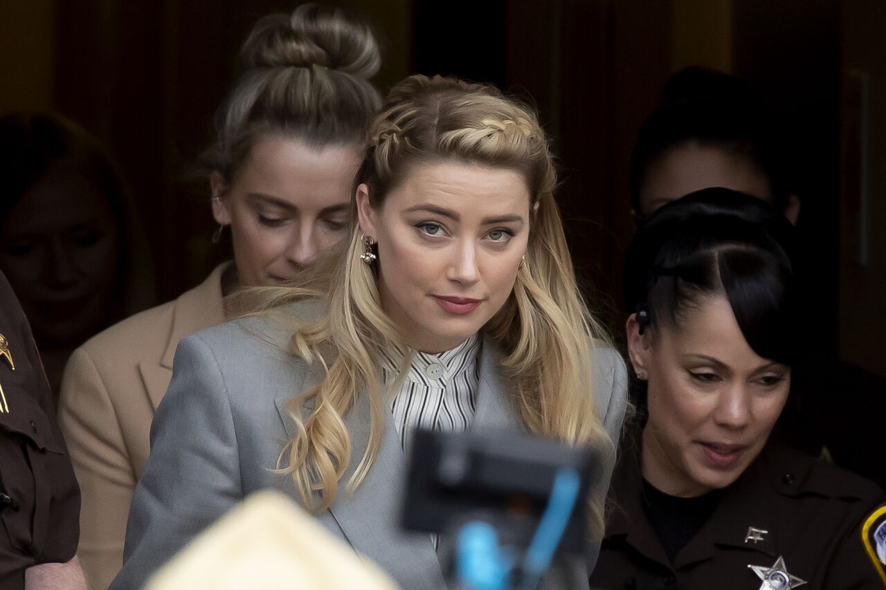 ¿Qué considera el jurado para decidir en el juicio de Johnny Depp y Amber Heard?