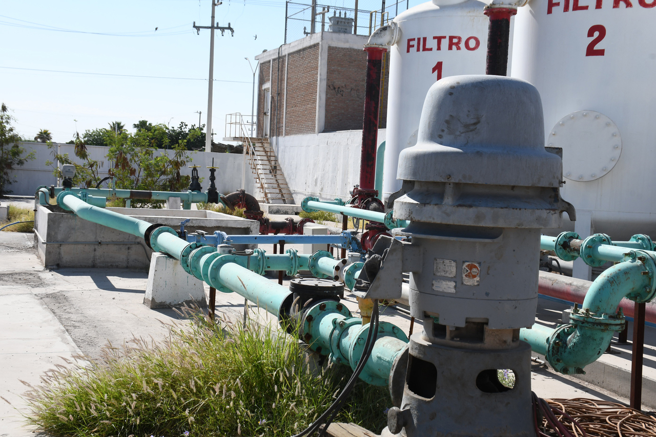 Avanzan autoridades municipales en el rescate de los pozos de agua potable que dejaron de recibir mantenimiento, van 9 de 40 pozos en dicho proceso de parte de Simas Torreón.