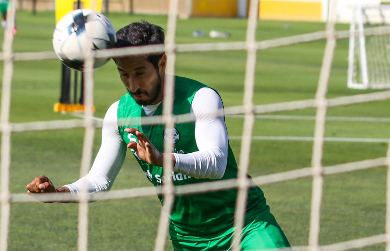 El delantero Eduardo Pérez, reciente incorporación de Santos, tratará de aprovechar sus oportunidades con los Guerreros.