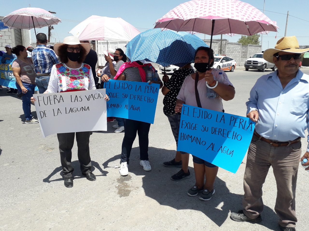 Habitantes del ejido La Perla de Torreón reclamaron a Simas Rural por la falta de agua. (EL SIGLO DE TORREÓN)