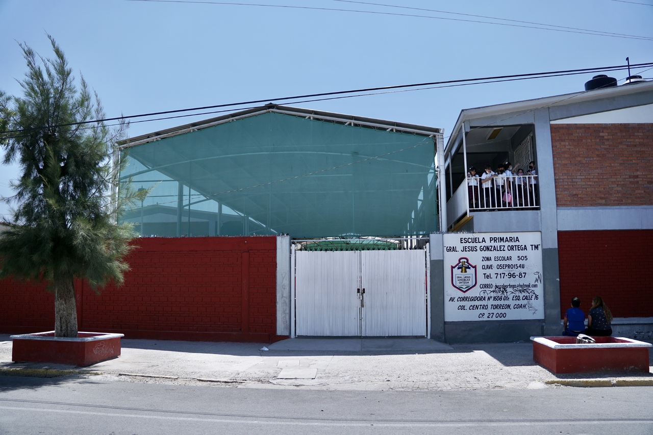 La madre de familia pidió a las autoridades educativas poner más atención en los protocolos de seguridad e higiene que se aplican en las escuelas para protección de toda la comunidad estudiantil.