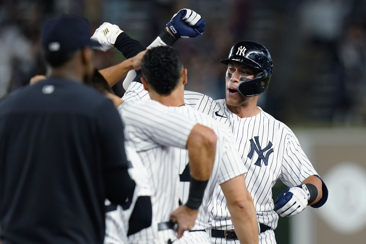 Yankees y Astros regalan una exhibición de fuegos artificiales en el Bronx