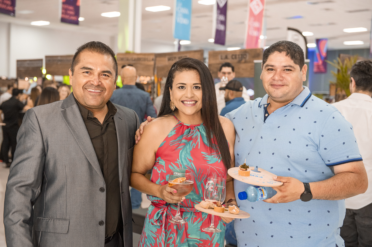 Raúl Flores, Cynthia Escobar y Antonio Chavarría (ERICK SOTOMAYOR)