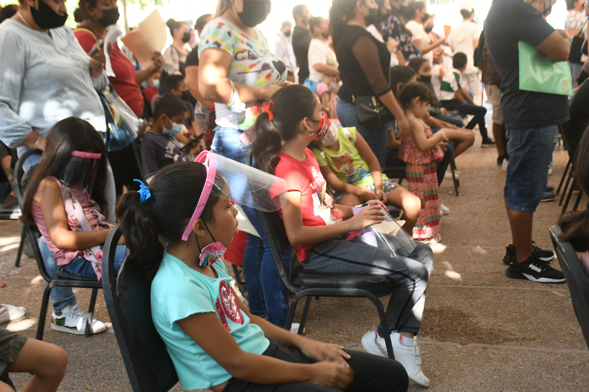 El arranque de la vacunación para los menores será en 14 municipios. (Foto: FERNANDO COMPEÁN / EL SIGLO DE TORREÓN)