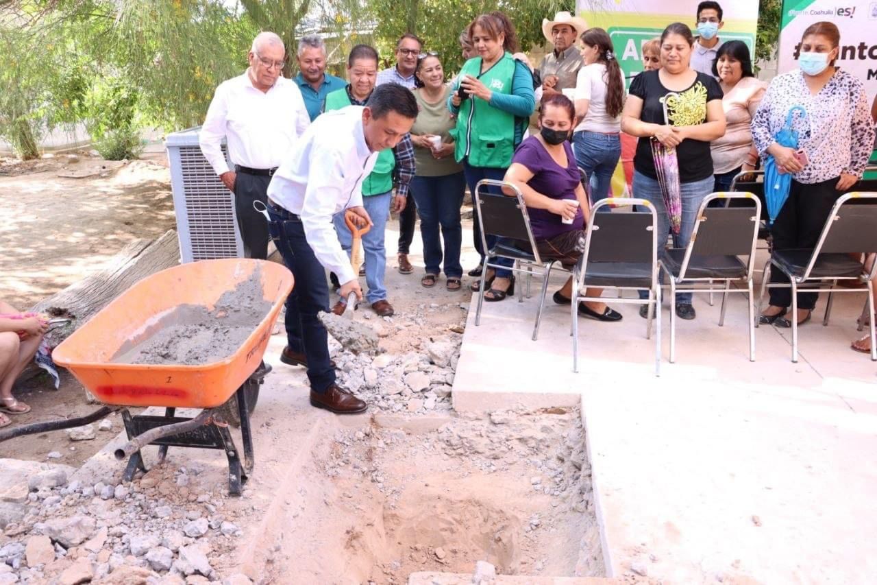 Arrancan construcción de techumbre en ejido Manantial de Matamoros
