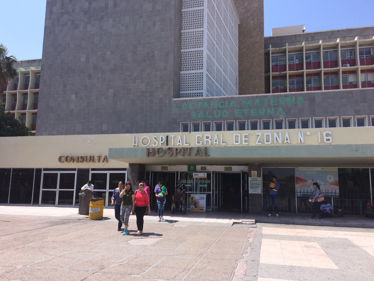 La mayoría de las personas hospitalizadas en las áreas COVID que se reportaron ayer estaban en clínicas del municipio de Torreón.