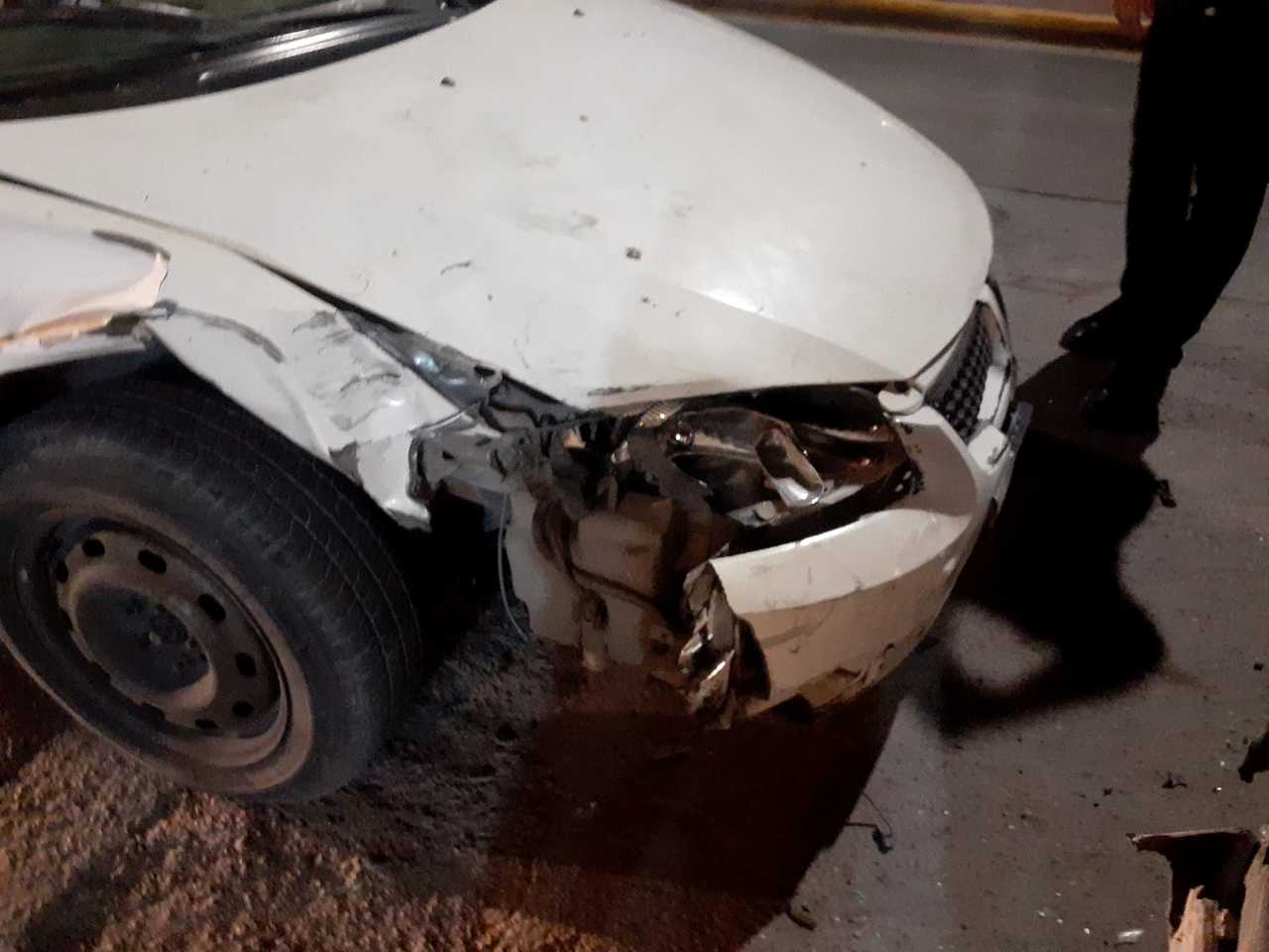 Al conducir su vehículo, la mujer presentó problemas de salud.