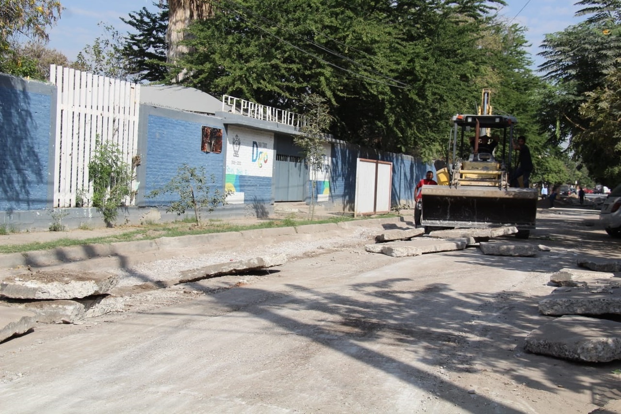 La obra consiste en la rehabilitación integral del cárcamo y el colector pluvial de 12 pulgadas.