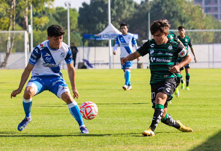 En la categoría Sub-20, el encuentro fue complicado para el equipo de la Comarca, que dos veces estuvo abajo en el marcador. (CORTESÍA)
