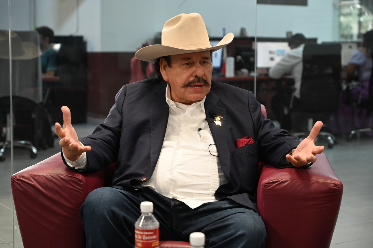 Busca Armando Guadiana ser candidato de Morena al Gobierno de Coahuila.