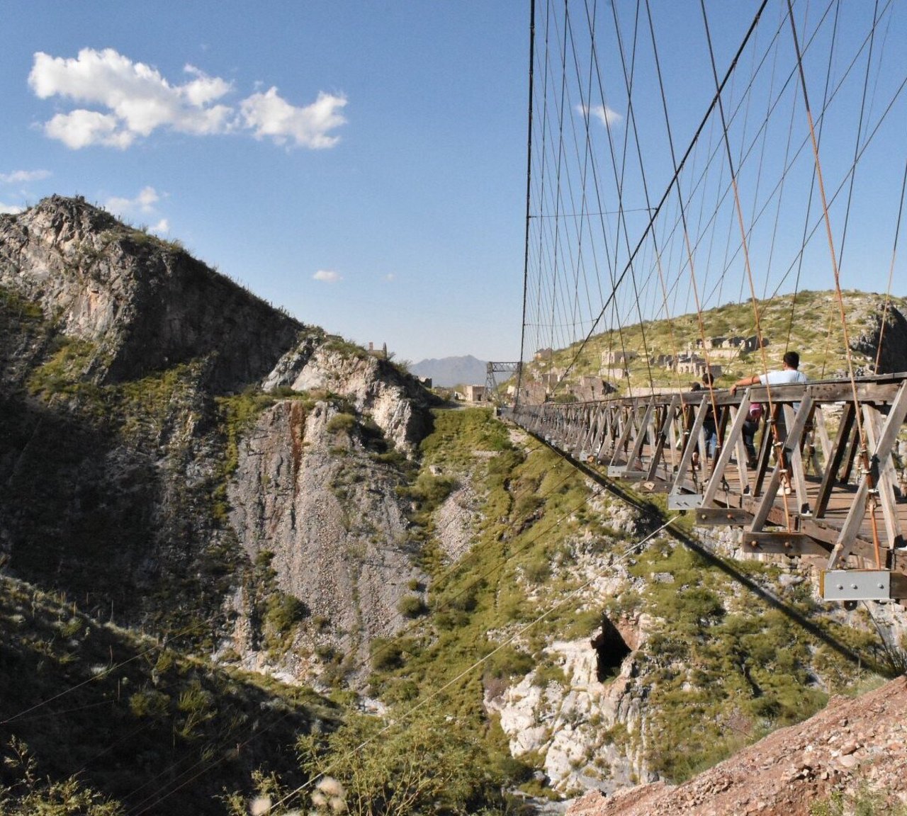 El puente de Ojuela es un atractivo para turistas que visitan la Comarca Lagunera. (EL SIGLO DE TORREÓN)