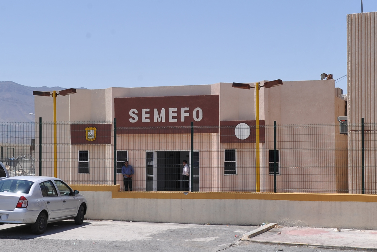 El cuerpo del joven de 26 años de edad fue llevado al Servicio Médico Forense (Semefo) de la ciudad de Saltillo.