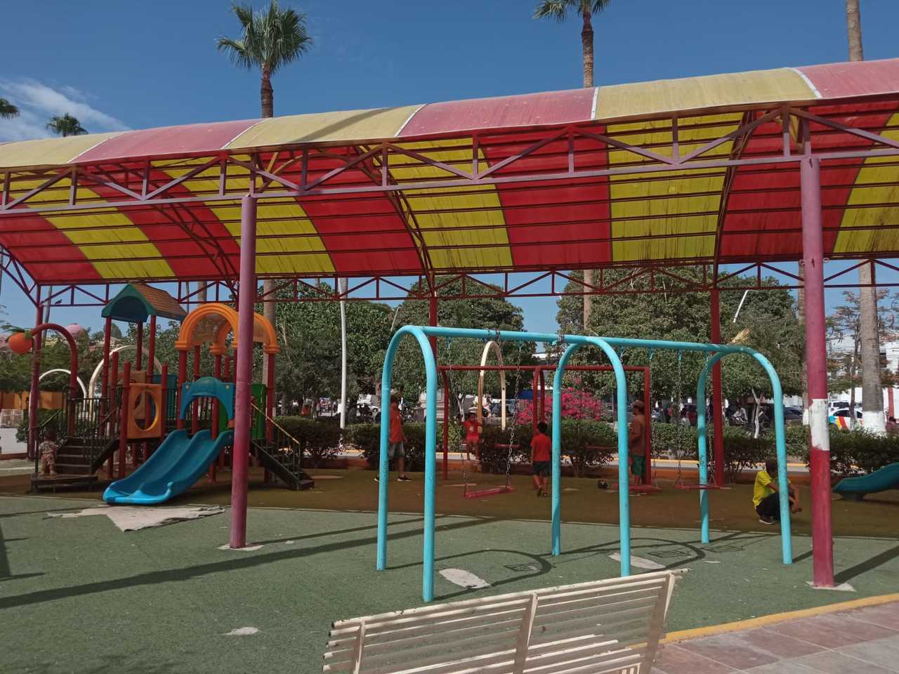 El lugar ha presentado diversos daños que se atribuyen a la falta de mantenimiento y poco cuidado de parte de la sociedad. (EL SIGLO DE TORREÓN)